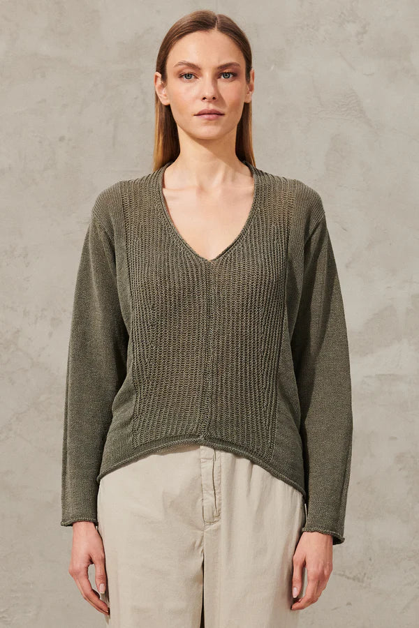 V-neck linen and cotton knit