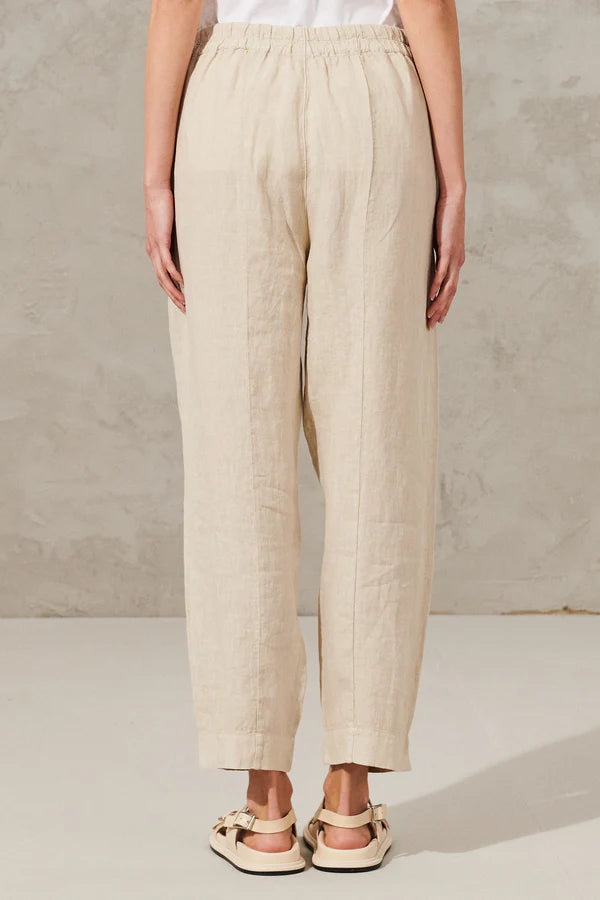Comfort fit linen trousers. back with elastic waist