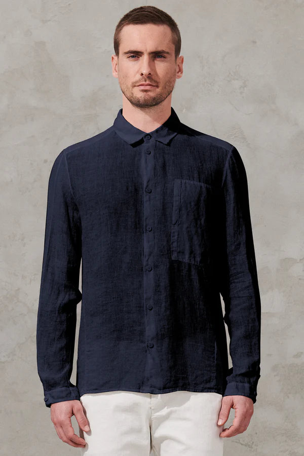 Regular fit linen shirt with patch pocket