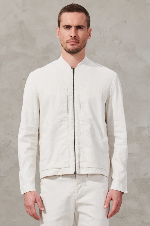 Regular-fit zipped jacket in stretch cotton and linen drill. cotton knit collar