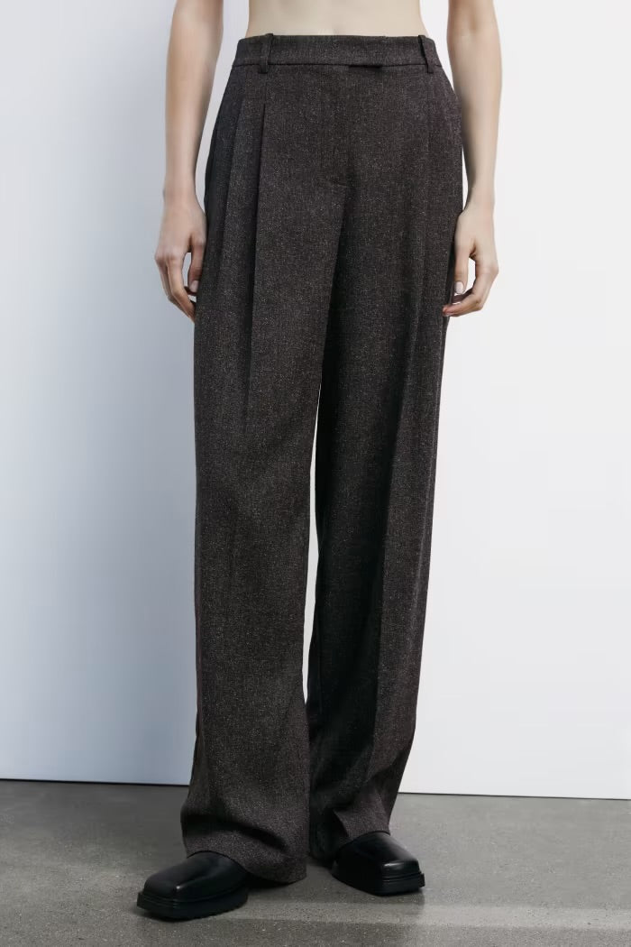 Strukturierte Faltenhose