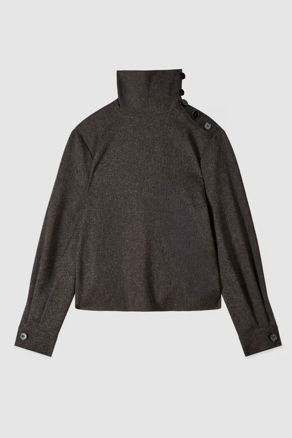 Strukturiertes Shirt mit hohem Kragen