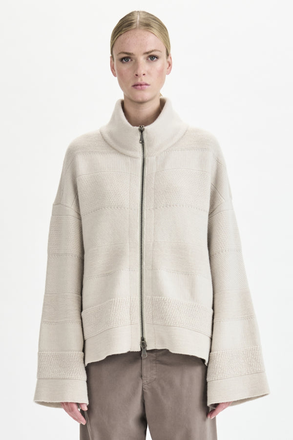 Jacket in wool