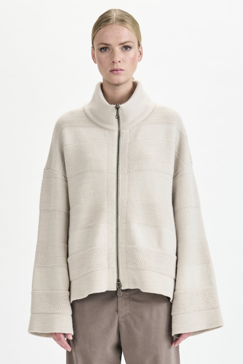 Jacket in wool