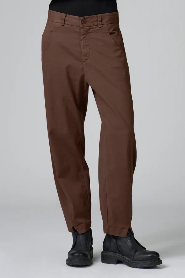 Comfort fit trousers in tencel, modal and stretch cotton tobacco