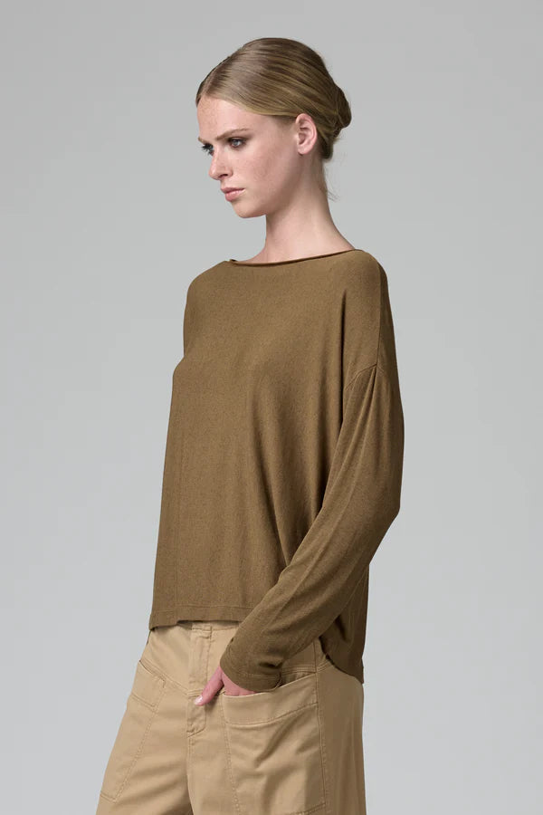 Oversize t-shirt in ribbed modal and cashemere jersey with buttoned back opening toffee