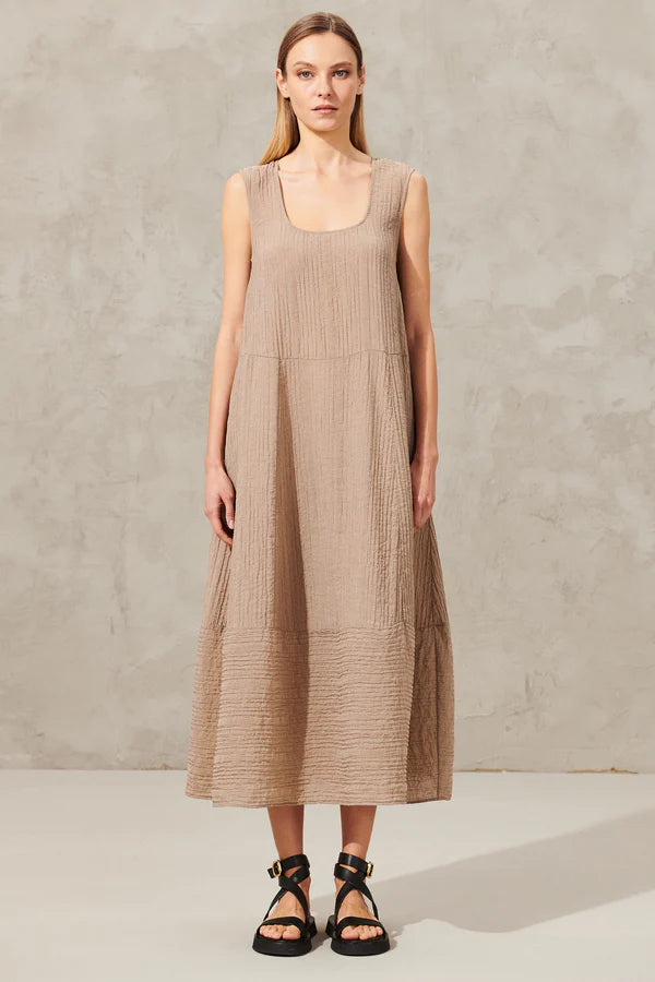 Long sleeveless dress in woven viscose blend fabric