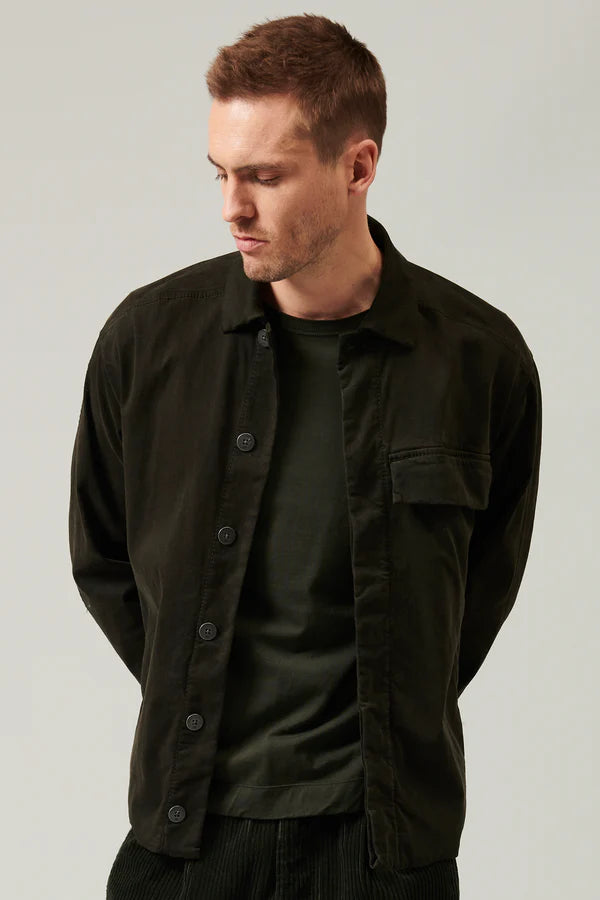 Buttoned opening overshirt in tencell and stretch modal and chest pocket with flap