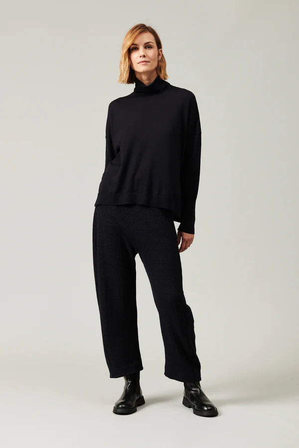 Turtleneck extra fine virgin wool wide knit Navy Blue