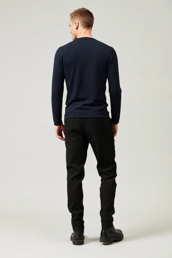 Regular-fit round-neck knit in viscose and wool blue