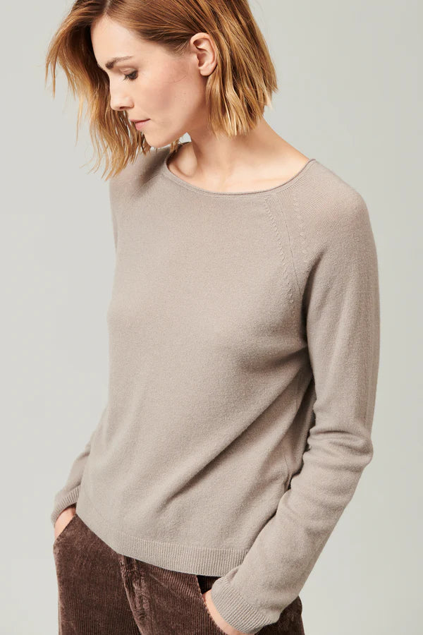 Roundneck knit in wool and cashmere