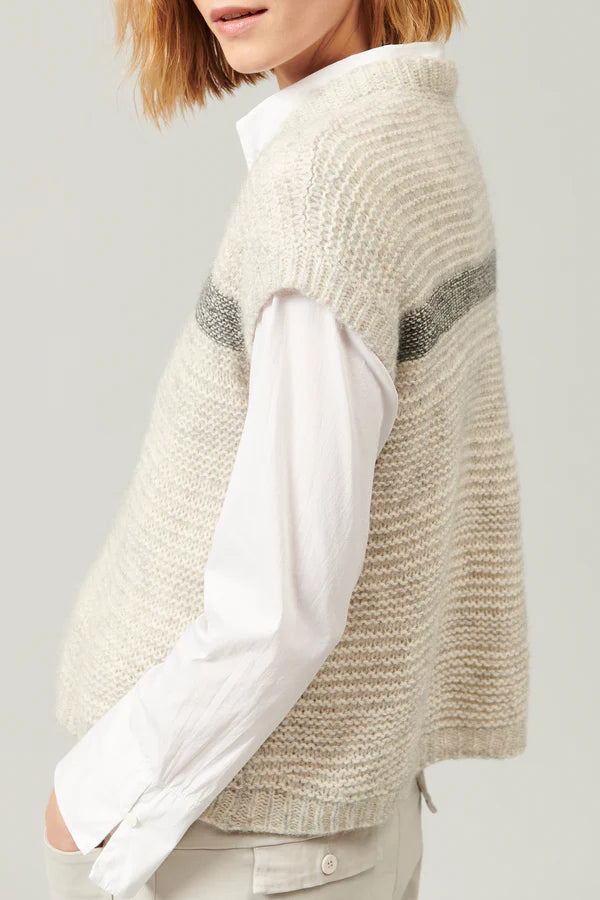 Sleeveless knit in wool and alpaca with contrasting colour striping