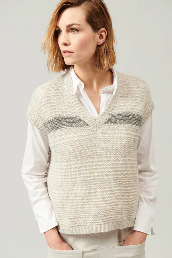 Sleeveless knit in wool and alpaca with contrasting colour striping