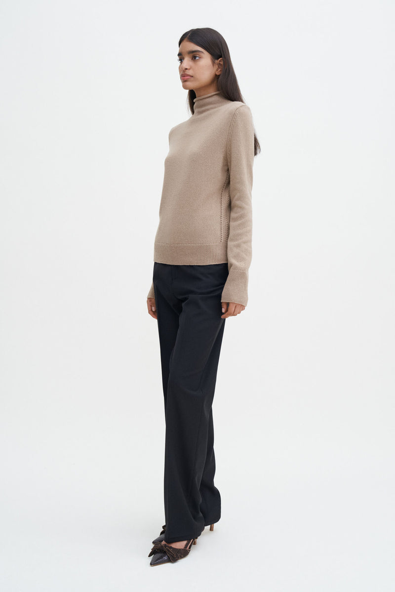 Soft Funnelneck Sweater dark beige