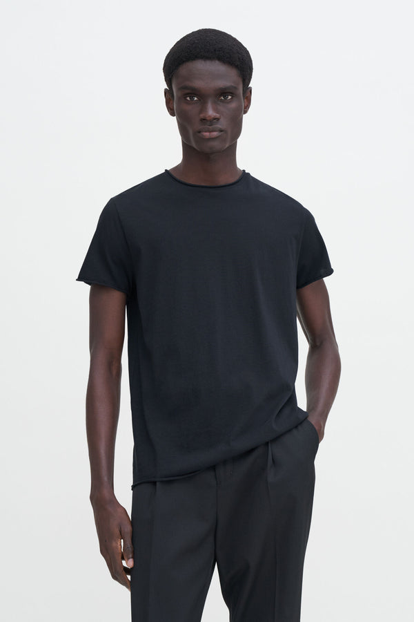 ROLL NECK TEE BLACK