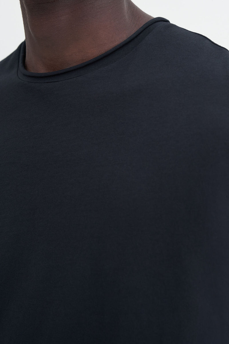 ROLL NECK TEE BLACK