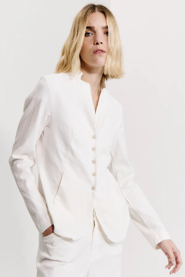 Slim fit mandarin collar jacket in viscose and stretch linen milk