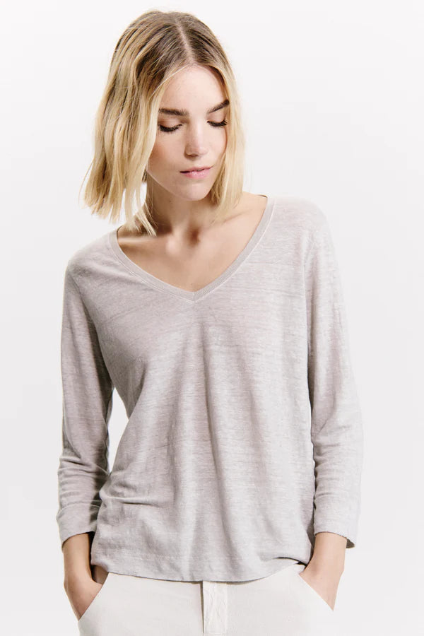 Rib knit v-neck slim fit t-shirt with elbow sleeves in linen jersey