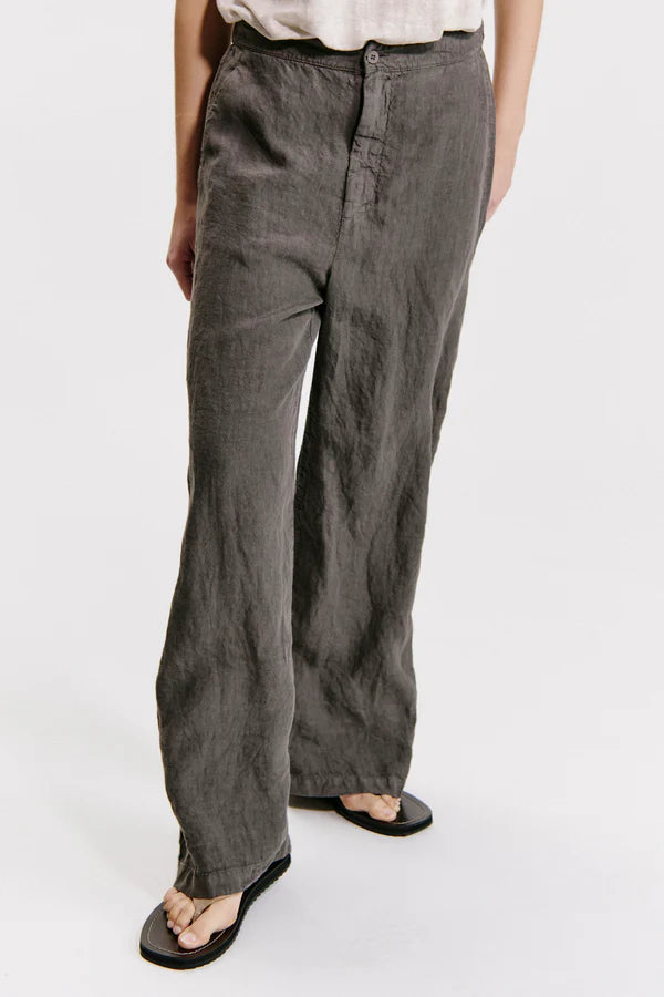 Linen palazzo trousers with elastic at the back. button and zip opening mud