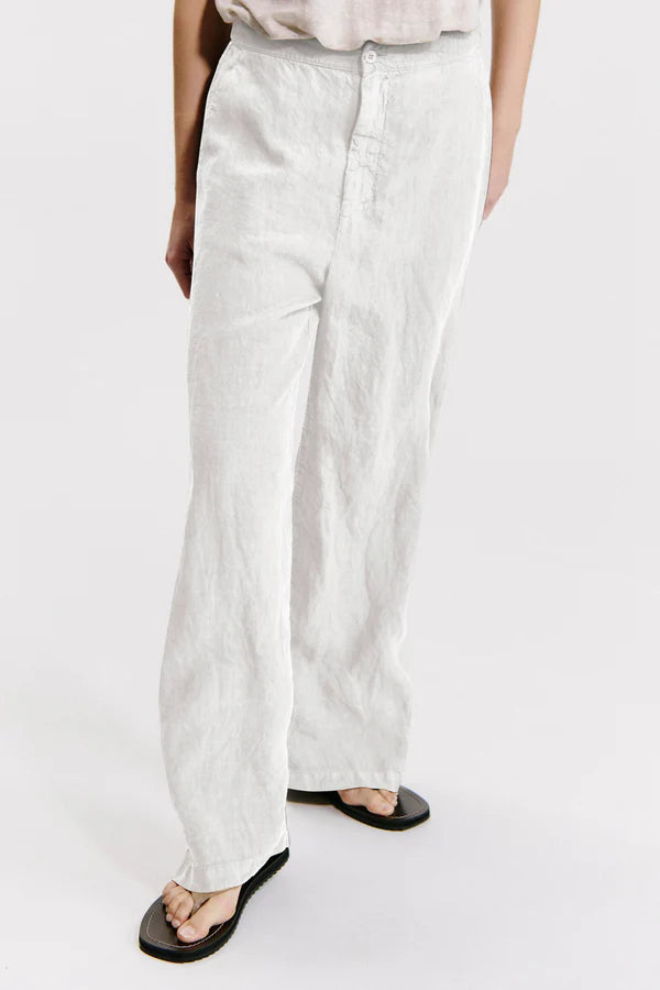 Linen palazzo trousers with elastic at the back. button and zip opening white