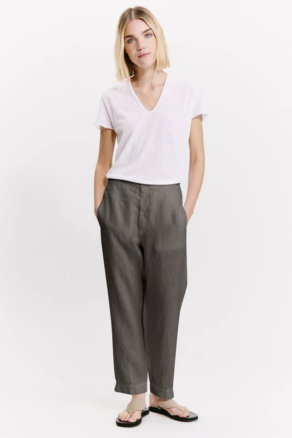 Comfort fit linen trousers. back with elastic waist mud