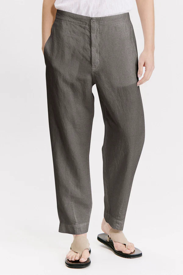 Comfort fit linen trousers. back with elastic waist mud