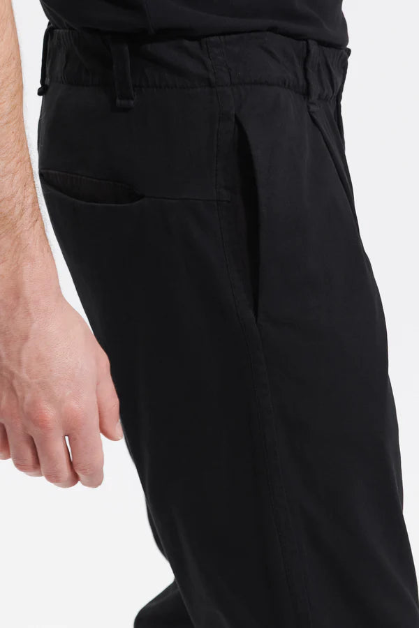 Loose fit chino trousers in heavy cotton jersey with elasticated waistband