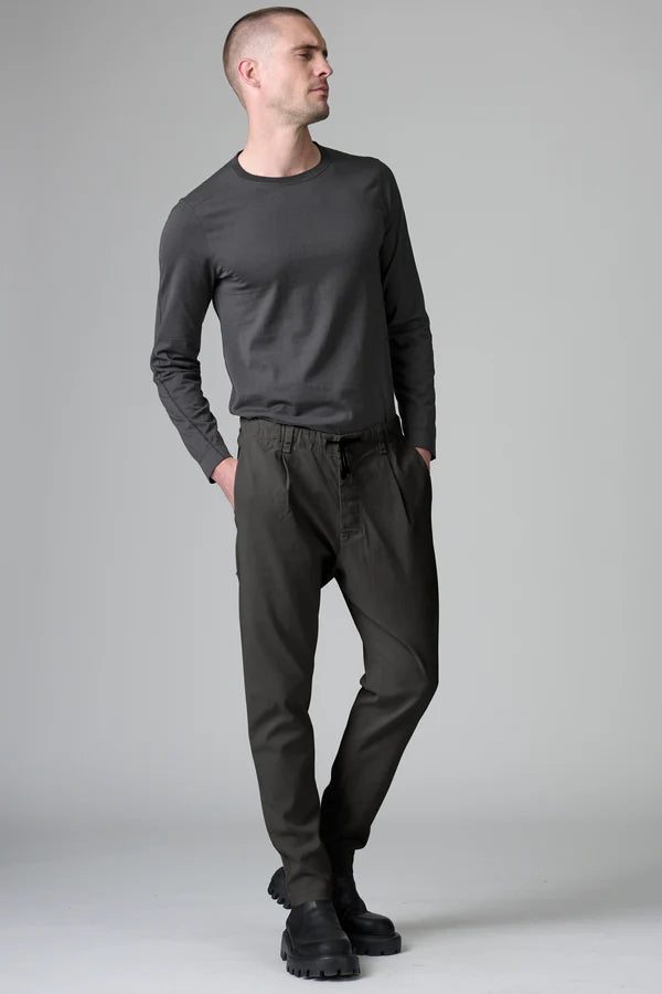 Tencel and modal stretch jogging pant loose-fit. elastic waistband with drawstring Brown