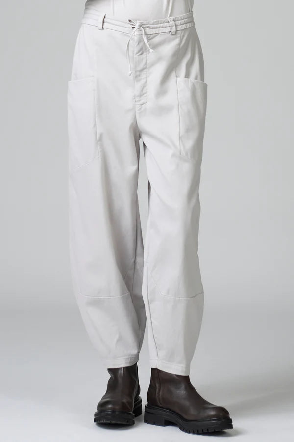 Comfort fit bombé shape trousers in tencel, modal and stretch cotton with back elastic