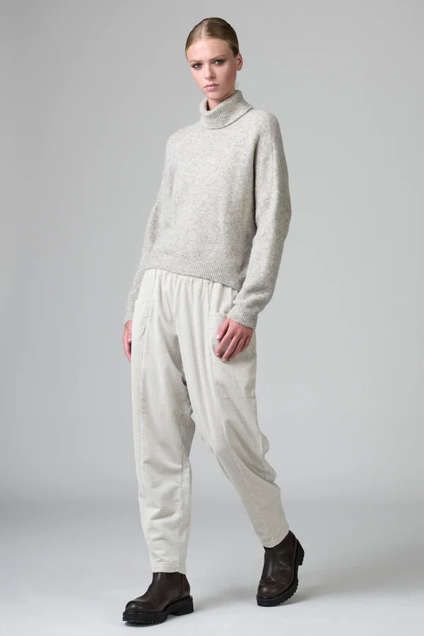 Oversize turtleneck knit in alpaca and wool blend