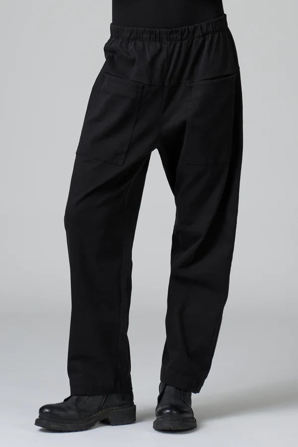 Comfort fit trousers with front pockets in viscose and cotton stretch. elastic waist