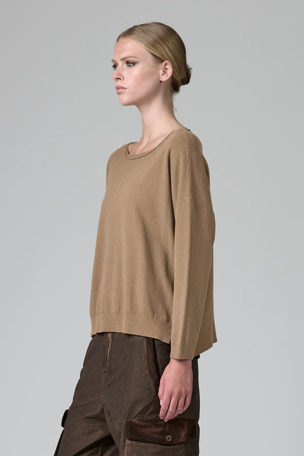 Oversized viscose and wool stretch knit. boxed shaped and boat neck