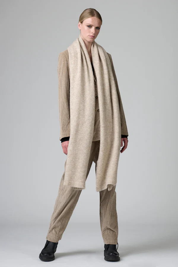 Knitted scarf in alpaca and wool blend