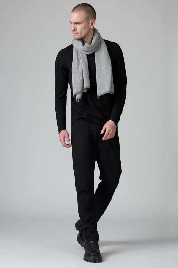 Vanisé scarf in cashemere on the outside and virgin wool on the inside