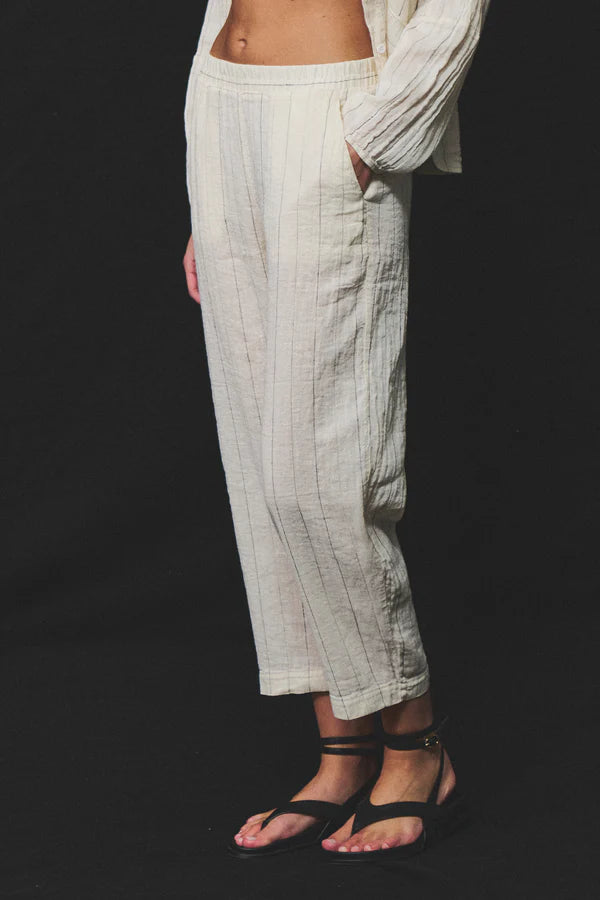 Comfort fit calf trousers in pinstriped cotton and linen gauze