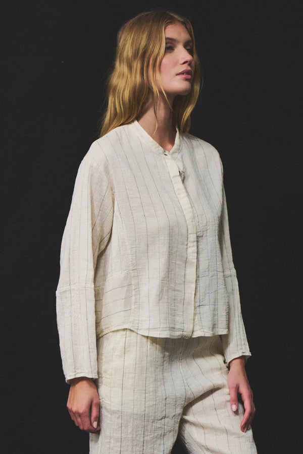 Cotton gauze and linen pinstripe over shirt bombé shape with mandarin collar
