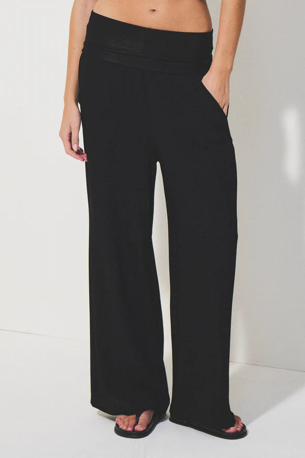 Long wide-leg trousers with elastic waistband in micro-textured stretch viscose