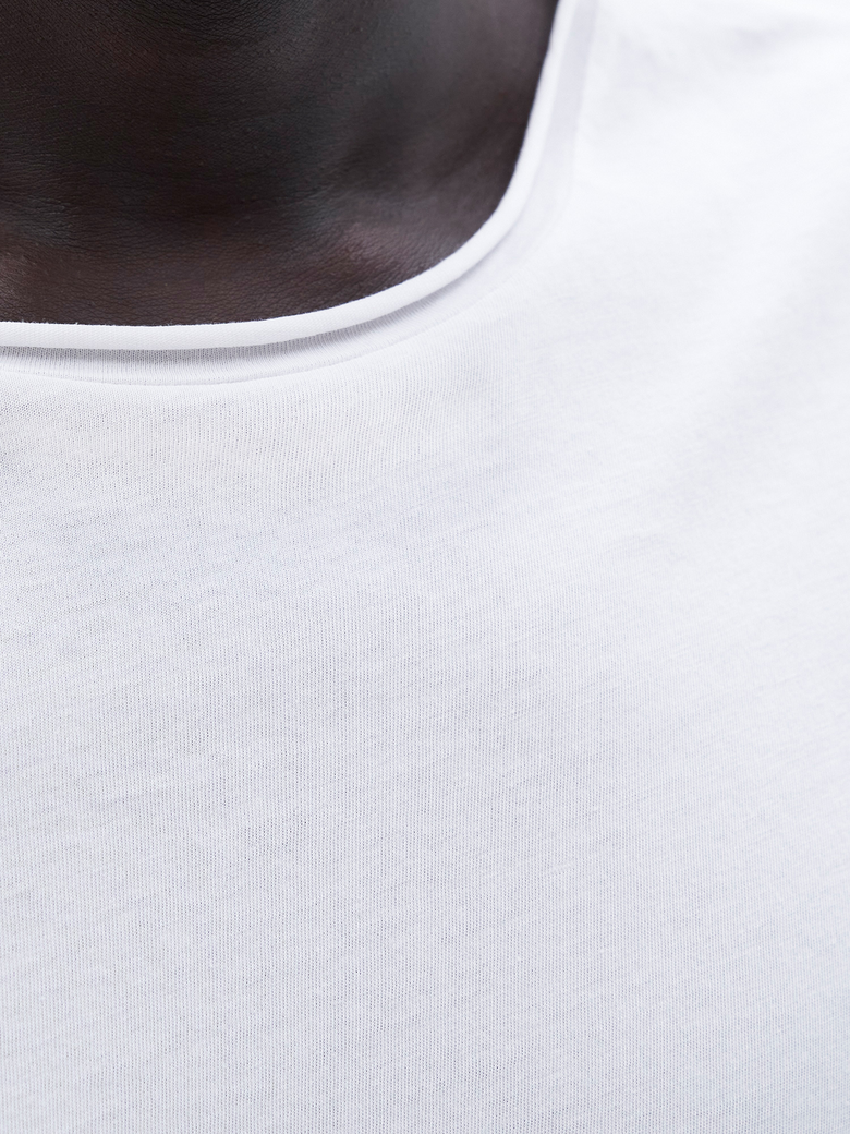 ROLL NECK TEE WHITE